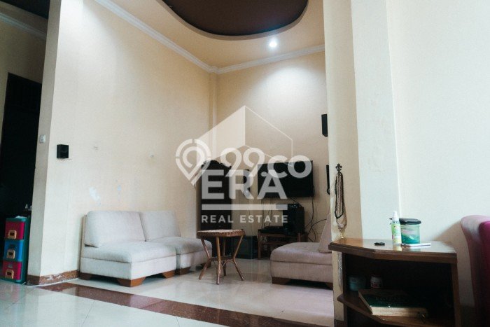 Rumah Strategis Modern Lb 240m2 di Cakung, Jakarta Timur Rumah Strategis Modern Lb 240m2 di Cakung, Jakarta Timur