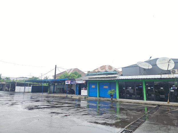 Komersial Bagus Dijual LB 600m2 Lokasi Strategis Bekasi Area Cocok untuk Bisnis Komersial Bagus Dijual LB 600m2 Lokasi Strategis Bekasi Area Cocok untuk Bisnis