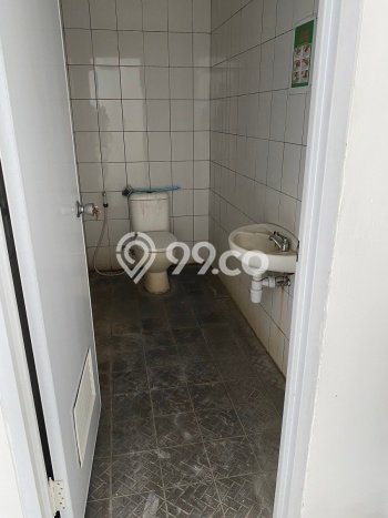 Disewakan Gudang Premium Kawasan , Luas 1269m2m², Lokasi Bisnis, Akses Mudah Disewakan Gudang Premium Kawasan , Luas 1269m2m², Lokasi Bisnis, Akses Mudah