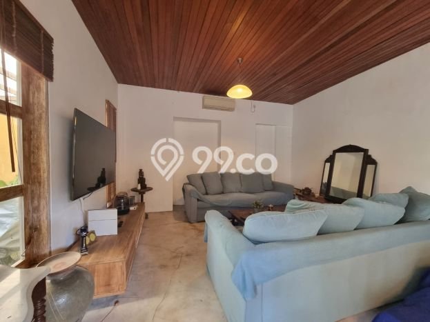 FOR SALE! Vila di , Area 428m2m², Akses ke Pusat Kota FOR SALE! Vila di , Area 428m2m², Akses ke Pusat Kota
