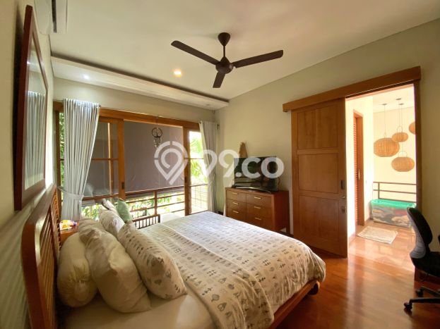 HARGA TERBAIK! Vila Kawasan , Area 675m2m², Lokasi Strategis HARGA TERBAIK! Vila Kawasan , Area 675m2m², Lokasi Strategis