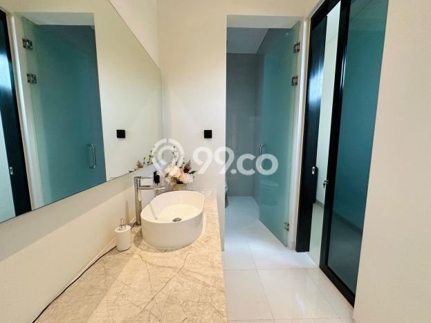 Vila di , Area 200m2m², Dekat ke Pusat Kota Vila di , Area 200m2m², Dekat ke Pusat Kota