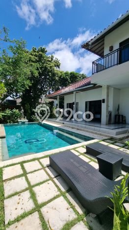 Vila Terawat di , Ukuran 700m2m², Lingkungan Tenang dan aman Vila Terawat di , Ukuran 700m2m², Lingkungan Tenang dan aman