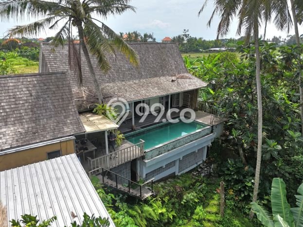 FOR SALE! Vila di , Area 428m2m², Akses ke Pusat Kota FOR SALE! Vila di , Area 428m2m², Akses ke Pusat Kota