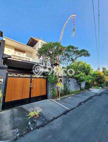 Ready to Use! Luxury House LT 300m2 Desain Modern di Sanur Kauh Ready to Use! Luxury House LT 300m2 Desain Modern di Sanur Kauh