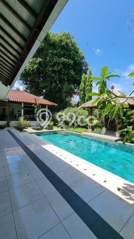 Vila Terawat di , Ukuran 700m2m², Lingkungan Tenang dan aman Vila Terawat di , Ukuran 700m2m², Lingkungan Tenang dan aman