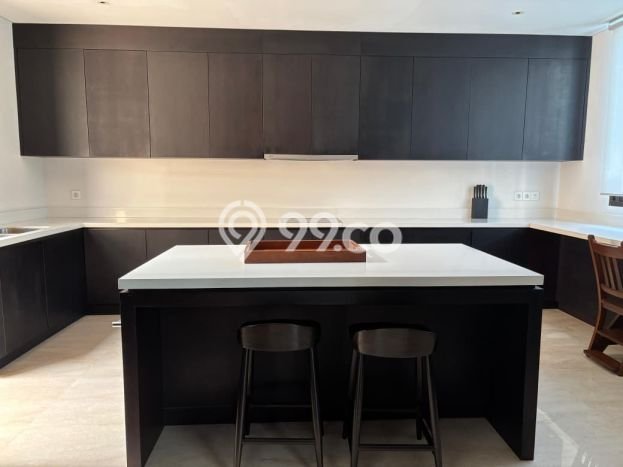 INVESTASI POTENSIAL! Vila Kawasan , Luas 585m2m², Lokasi Prima INVESTASI POTENSIAL! Vila Kawasan , Luas 585m2m², Lokasi Prima