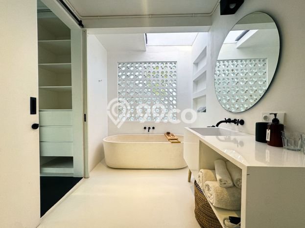 BISNIS POTENSIAL! Vila di , Luas 1300m2m², ROI Menjanjikan BISNIS POTENSIAL! Vila di , Luas 1300m2m², ROI Menjanjikan