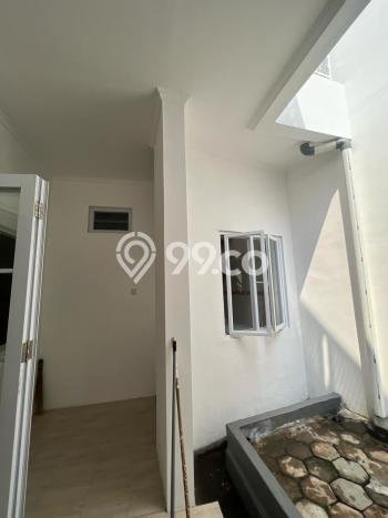 Rumah Luas Asri 3 KT Siap Huni di Bintaro Tangerang Selatan Rumah Luas Asri 3 KT Siap Huni di Bintaro Tangerang Selatan