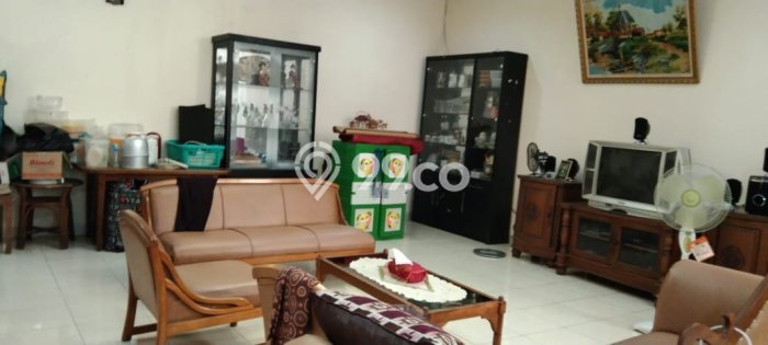 For Sale Rumah 4 Kamar Lokasi Strategis Nyaman dan Strategis di Serpong Utara For Sale Rumah 4 Kamar Lokasi Strategis Nyaman dan Strategis di Serpong Utara