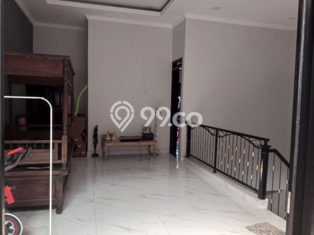 Hunian Mewah Siap Huni LT 221m2 di Pamulang, Tangerang Selatan Hunian Mewah Siap Huni LT 221m2 di Pamulang, Tangerang Selatan