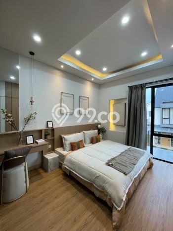 Hot Offer Hunian Premium Ideal dan Luas di Ciracas, Jakarta Timur Hot Offer Hunian Premium Ideal dan Luas di Ciracas, Jakarta Timur