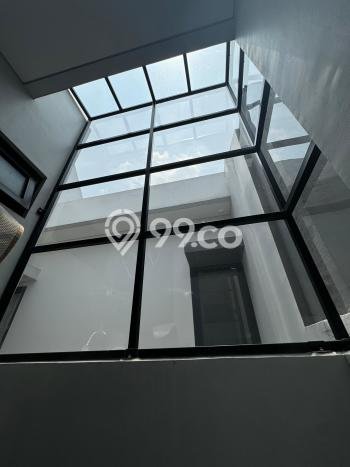 Jual Rumah Modern 4 KT di Kota Wisata, Jakarta Timur Jual Rumah Modern 4 KT di Kota Wisata, Jakarta Timur