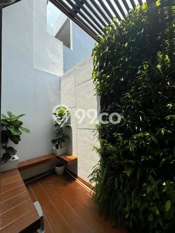 Jual Rumah Modern 4 KT di Kota Wisata, Jakarta Timur Jual Rumah Modern 4 KT di Kota Wisata, Jakarta Timur