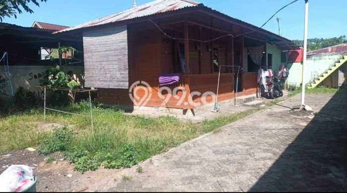 Rumah Strategis Minimalis Lb 200m2 di Tikala, Manado Rumah Strategis Minimalis Lb 200m2 di Tikala, Manado