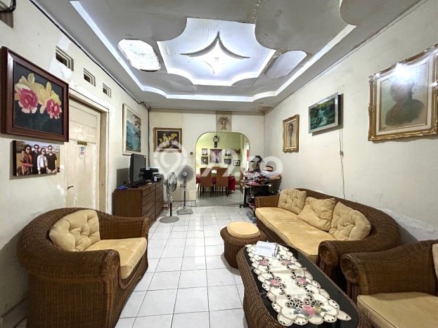 Rumah Elit Modern Siap Huni di Setiabudi Jakarta Selatan Rumah Elit Modern Siap Huni di Setiabudi Jakarta Selatan