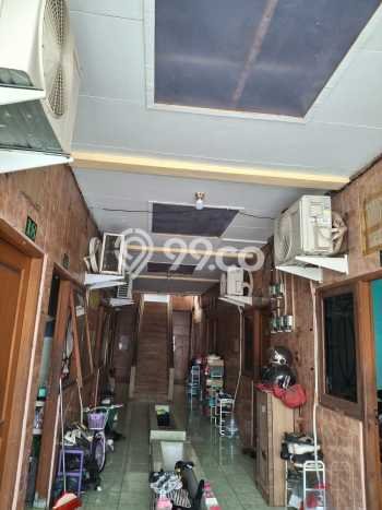 Kost Dijual di Setiabudi dengan 19 KT dan Luas 400m2 Kost Dijual di Setiabudi dengan 19 KT dan Luas 400m2