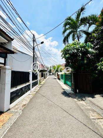 Hunian Mewah LB 360m2 Siap Pakai Desain Elegan di Senopati, Jakarta Selatan Hunian Mewah LB 360m2 Siap Pakai Desain Elegan di Senopati, Jakarta Selatan