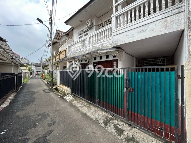 Rumah Kost untuk Dijual di Tebet dengan 10 KT, 3 KM, Luas 250m2 Rumah Kost untuk Dijual di Tebet dengan 10 KT, 3 KM, Luas 250m2