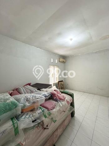 Siap Huni Hunian Elit 6 Kamar di Tebet Dekat ke Mana Saja Siap Huni Hunian Elit 6 Kamar di Tebet Dekat ke Mana Saja