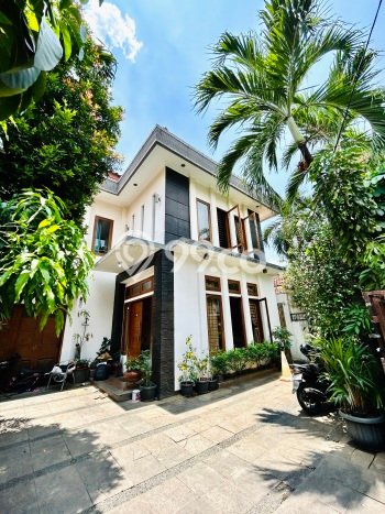 Hunian Mewah LB 360m2 Siap Pakai Desain Elegan di Senopati, Jakarta Selatan Hunian Mewah LB 360m2 Siap Pakai Desain Elegan di Senopati, Jakarta Selatan