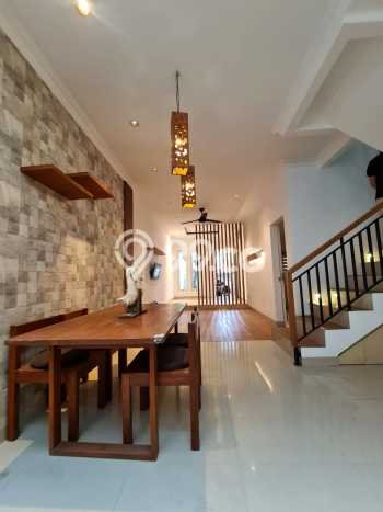 Dijual Rumah Premium dengan Fasilitas Sekitar Komplit di Tebet, Jakarta Selatan Dijual Rumah Premium dengan Fasilitas Sekitar Komplit di Tebet, Jakarta Selatan