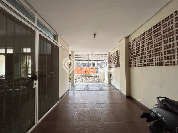 Hot Offer Hunian Mewah Ideal dan Luas di Tebet, Jakarta Selatan Hot Offer Hunian Mewah Ideal dan Luas di Tebet, Jakarta Selatan