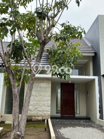 Rumah di Surabaya Kondisi Baik Minimalis Dekat Fasilitas Publik Rumah di Surabaya Kondisi Baik Minimalis Dekat Fasilitas Publik