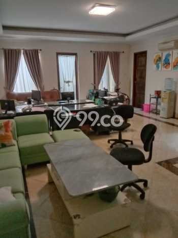 Rumah Eksklusif Dijual LT 260m2 di Kebon Jeruk, Jakarta Barat Rumah Eksklusif Dijual LT 260m2 di Kebon Jeruk, Jakarta Barat