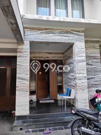 Rumah Eksklusif Dijual LT 260m2 di Kebon Jeruk, Jakarta Barat Rumah Eksklusif Dijual LT 260m2 di Kebon Jeruk, Jakarta Barat
