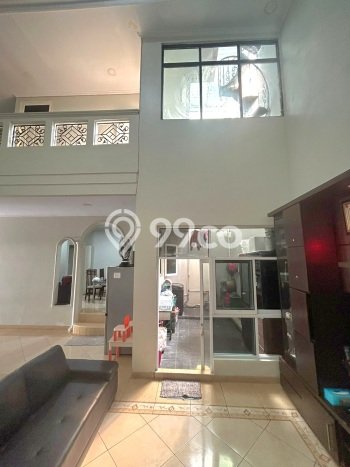 Ready to Use! Premium House LT 180m2 Desain Modern di Modernland Ready to Use! Premium House LT 180m2 Desain Modern di Modernland