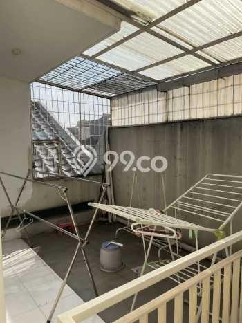 Dijual Rumah Premium dengan Fasilitas Sekitar Komplit di Kebon Jeruk, Jakarta Barat Dijual Rumah Premium dengan Fasilitas Sekitar Komplit di Kebon Jeruk, Jakarta Barat