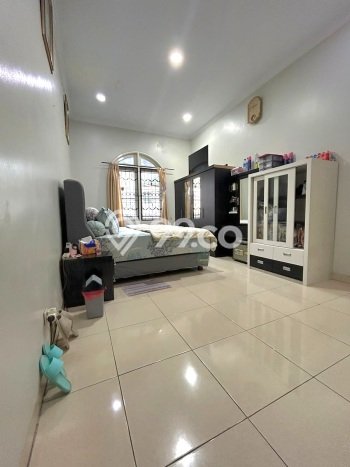 Ready to Use! Premium House LT 180m2 Desain Modern di Modernland Ready to Use! Premium House LT 180m2 Desain Modern di Modernland