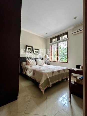 Rumah Luxury Modern Tanpa Renovasi di BSD Tangerang Rumah Luxury Modern Tanpa Renovasi di BSD Tangerang