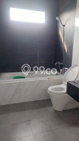 Jual Rumah Luas Megah Dengan View Cantik di Gading Serpong, Tangerang Jual Rumah Luas Megah Dengan View Cantik di Gading Serpong, Tangerang