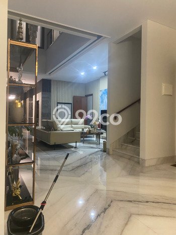 Jual Rumah Luas Megah Dengan View Eksklusif di Alam Sutera, Tangerang Jual Rumah Luas Megah Dengan View Eksklusif di Alam Sutera, Tangerang