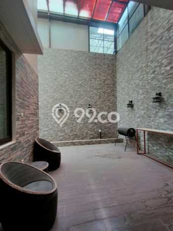 Rumah Elit Modern Siap Huni di BSD Tangerang Rumah Elit Modern Siap Huni di BSD Tangerang