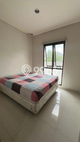 Rumah Cantik Siap Pakai Di BSD Luas 240m2 Lokasi Strategis Rumah Cantik Siap Pakai Di BSD Luas 240m2 Lokasi Strategis