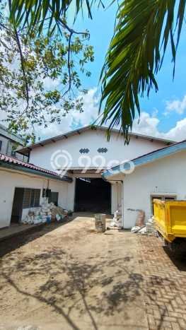 Unit Gudang Paling Strategis di Cipondoh Tangerang dengan LB 700m2 Unit Gudang Paling Strategis di Cipondoh Tangerang dengan LB 700m2