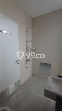 Rumah Cantik Siap Huni Di Cipondoh Luas 120m2 Aman Rumah Cantik Siap Huni Di Cipondoh Luas 120m2 Aman