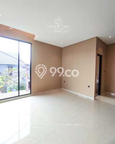 Hunian Elit LB 350m2 Siap Huni Desain Elegan di Bintaro, Tangerang Selatan Hunian Elit LB 350m2 Siap Huni Desain Elegan di Bintaro, Tangerang Selatan