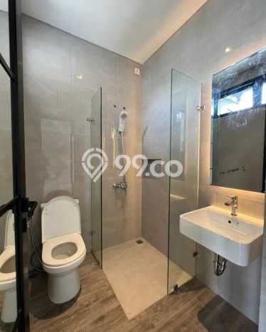Hunian Mewah LB 306m2 Siap Pakai Desain Elegan di BSD City, Tangerang Hunian Mewah LB 306m2 Siap Pakai Desain Elegan di BSD City, Tangerang