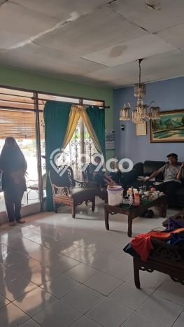 Hunian Nyaman Asri 5 KT Siap Pakai di Bintaro Tangerang Selatan Hunian Nyaman Asri 5 KT Siap Pakai di Bintaro Tangerang Selatan