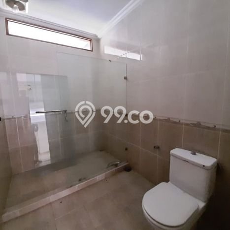 Ready to Use! Premium House LT 756m2 Desain Modern di Pondok Indah Ready to Use! Premium House LT 756m2 Desain Modern di Pondok Indah