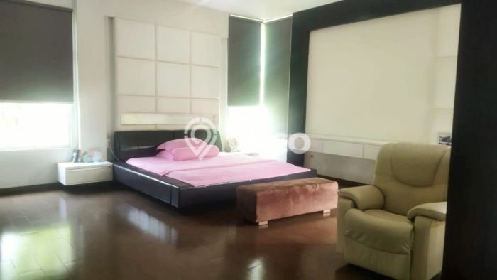 Rumah Mewah LB 750m2 Siap Pakai Desain Elegan di BSD Bukit Golf, Tangerang Rumah Mewah LB 750m2 Siap Pakai Desain Elegan di BSD Bukit Golf, Tangerang