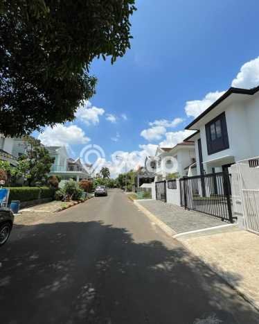 Hunian Mewah LB 306m2 Siap Pakai Desain Elegan di BSD City, Tangerang Hunian Mewah LB 306m2 Siap Pakai Desain Elegan di BSD City, Tangerang