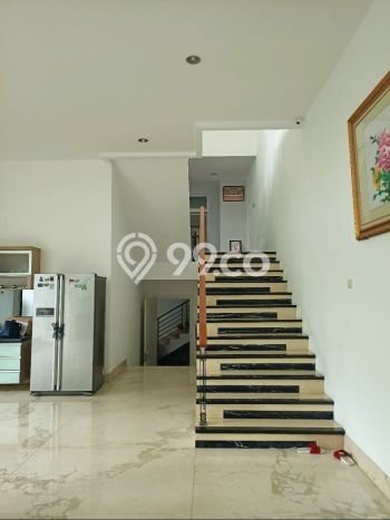 Rumah Mewah LB 750m2 Siap Pakai Desain Elegan di BSD Bukit Golf, Tangerang Rumah Mewah LB 750m2 Siap Pakai Desain Elegan di BSD Bukit Golf, Tangerang