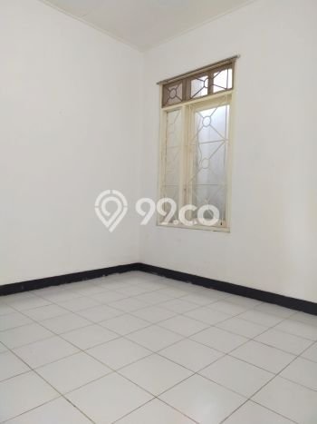 Hunian Nyaman Asri 2 KT Siap Huni di BSD Nusaloka Tangerang Hunian Nyaman Asri 2 KT Siap Huni di BSD Nusaloka Tangerang