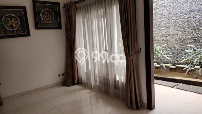 Ready to Use! Luxury House LT 487m2 Desain Elegan di Bintaro Ready to Use! Luxury House LT 487m2 Desain Elegan di Bintaro