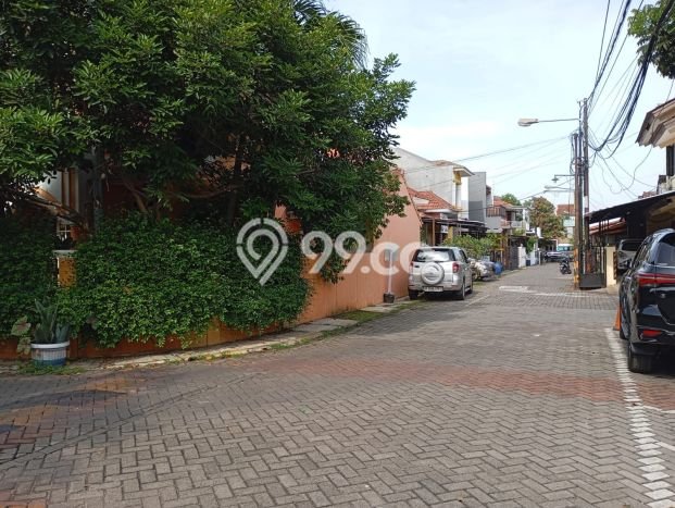 For Sale! Luxury House LT 180m2 Desain Modern di Tangerang Kota For Sale! Luxury House LT 180m2 Desain Modern di Tangerang Kota